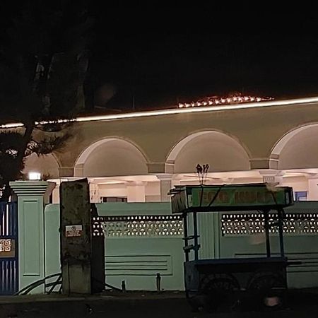Brighton Villa Gopālpur Exteriör bild